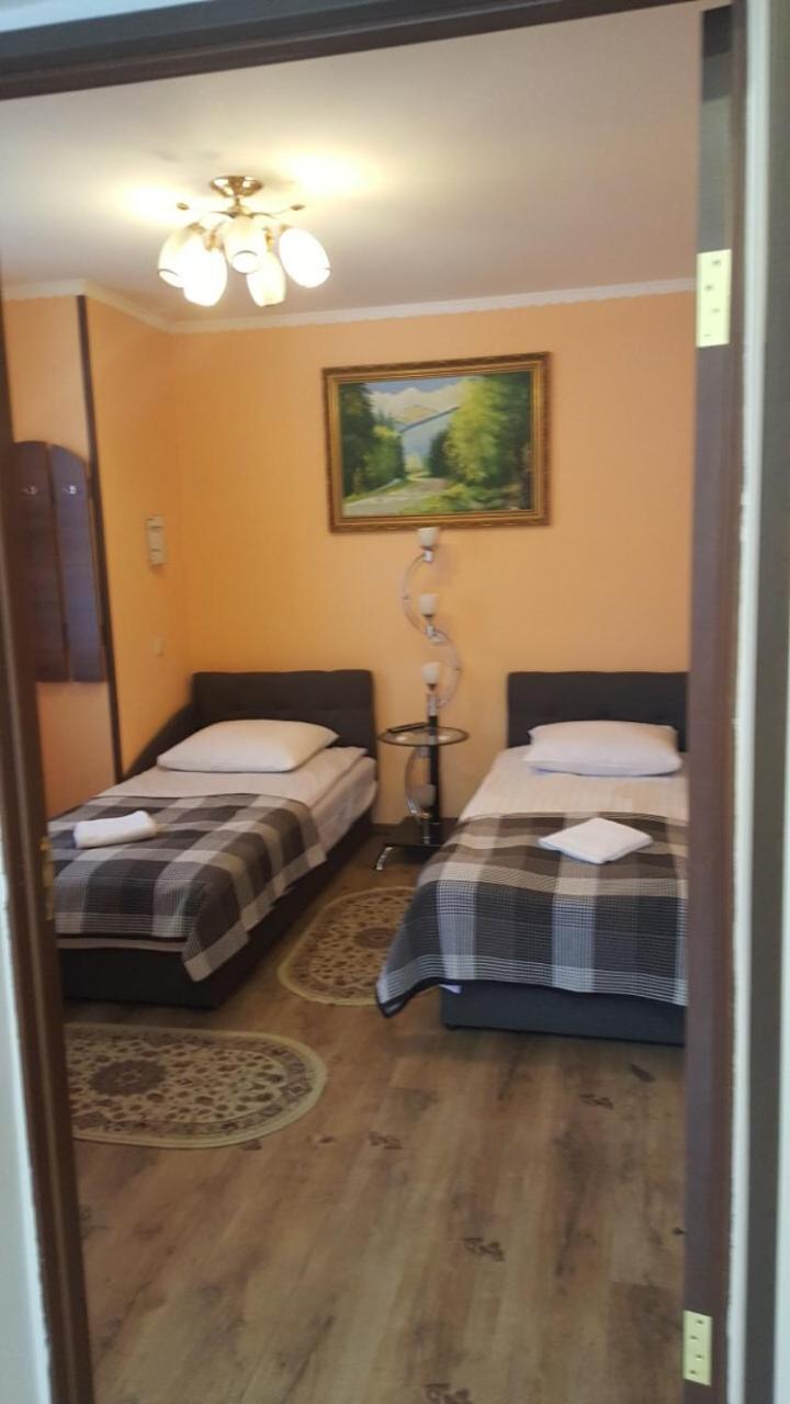 Zatishok Guest House Rahău Exterior foto