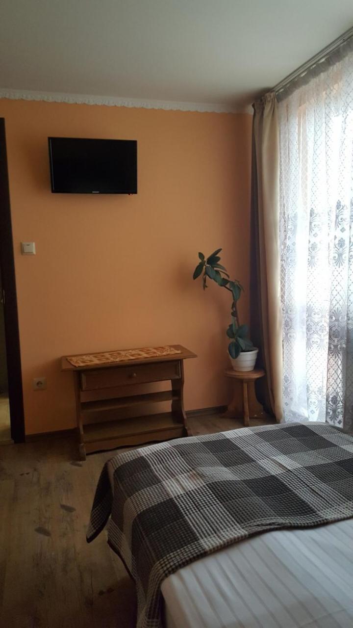 Zatishok Guest House Rahău Exterior foto